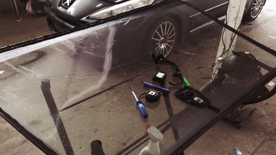 Замена лба — Peugeot 207 RC, 1,6 л., 2007 года | визит на сервис | DRIVE2