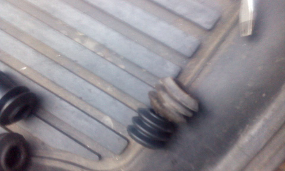 Профилактика суппорта — Mazda 6 (1G) GG, 2 л, 2003 года | своими руками ...