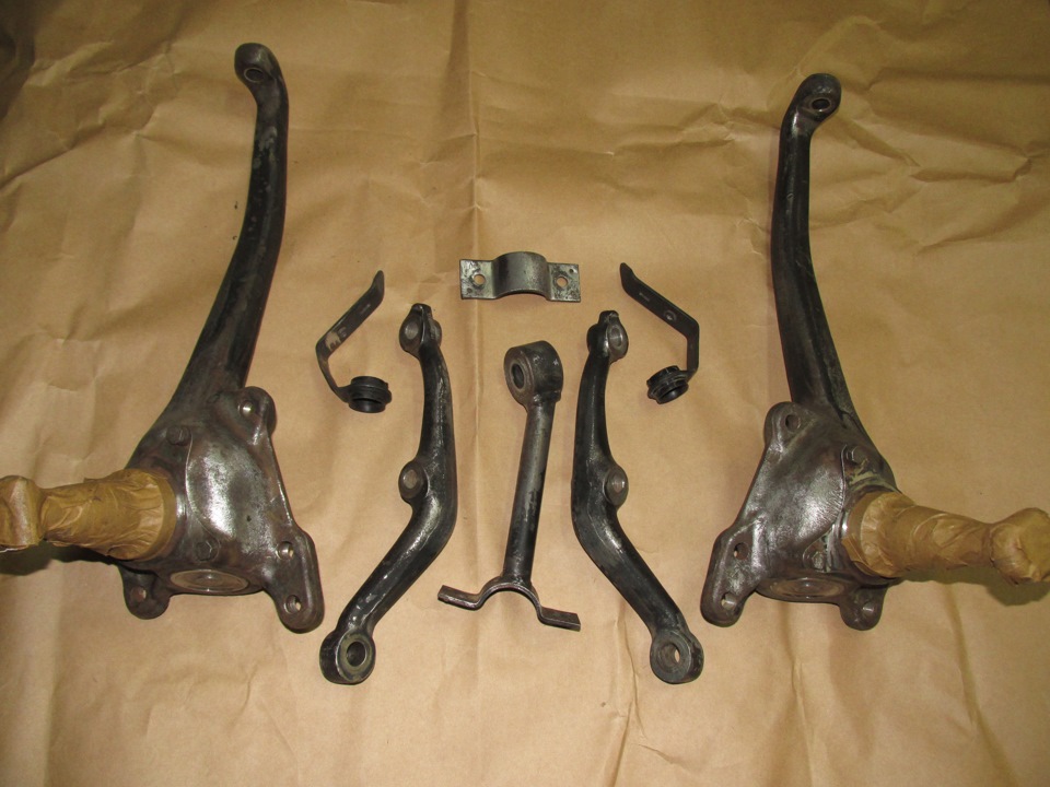 Поворотные цапфы — Mercedes-Benz S-Class (W116), 2,8 л, 1973 года ...