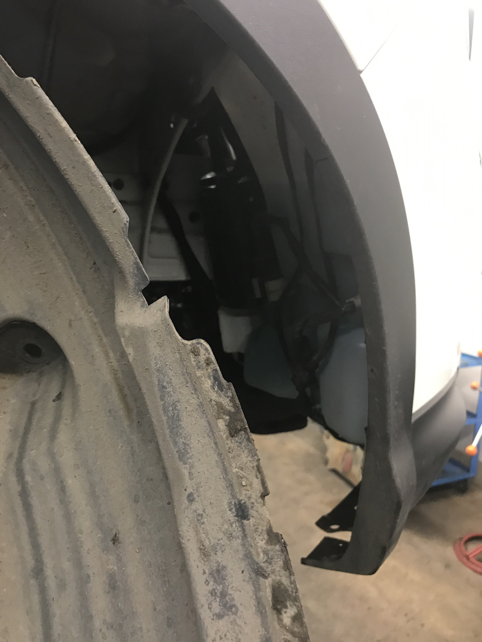 Моторчик жужжит, а на стекло не льет :( — Nissan Qashqai (2G), 2 л ...