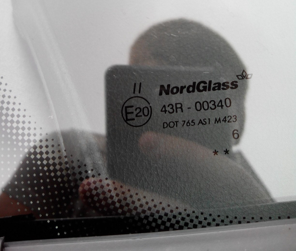 Замена лобового стекла NordGlass — Audi A4 (B5), 2,6 л, 1995 года ...