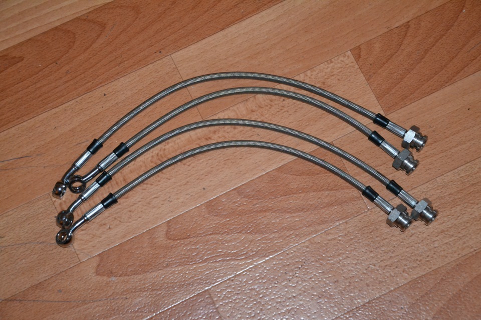 Тормозной шланг land cruiser 80. Металлические тормозные шланги. Металлические тормозные шланги. Армированные тормозные шланги goodridg. Металлические тормозные шланги.