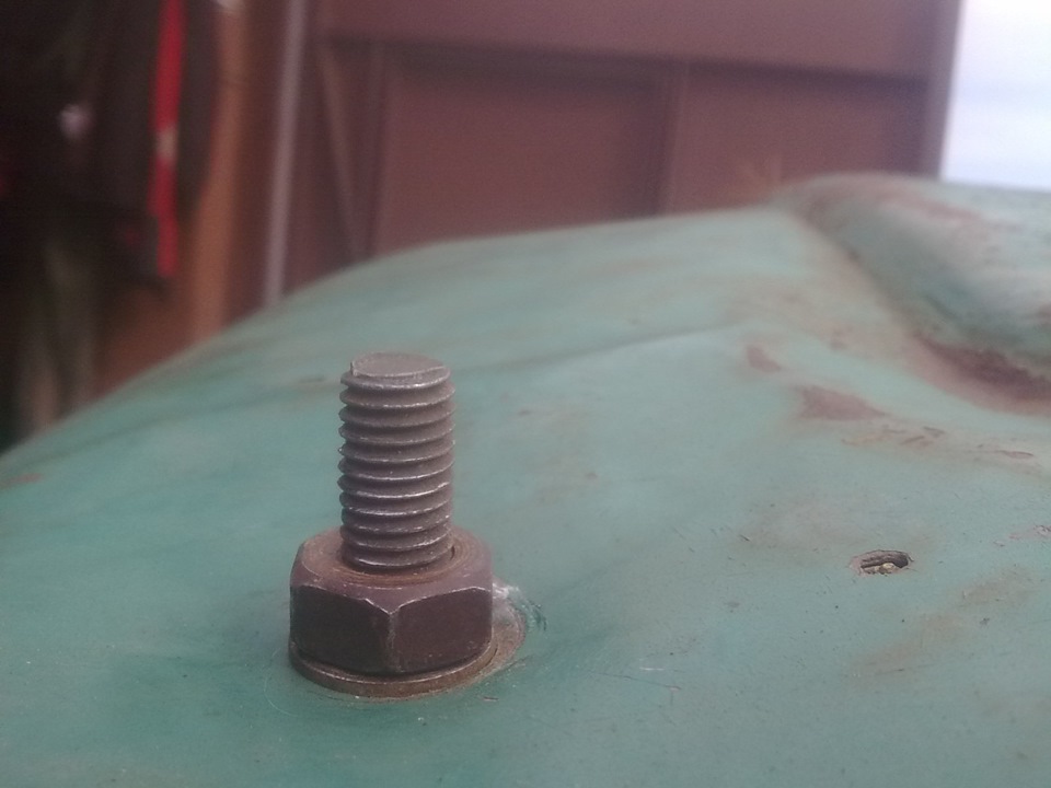 16.05.2014 Лямбда зонд, закрепил хомуты на патрубках, капот на болтах ...