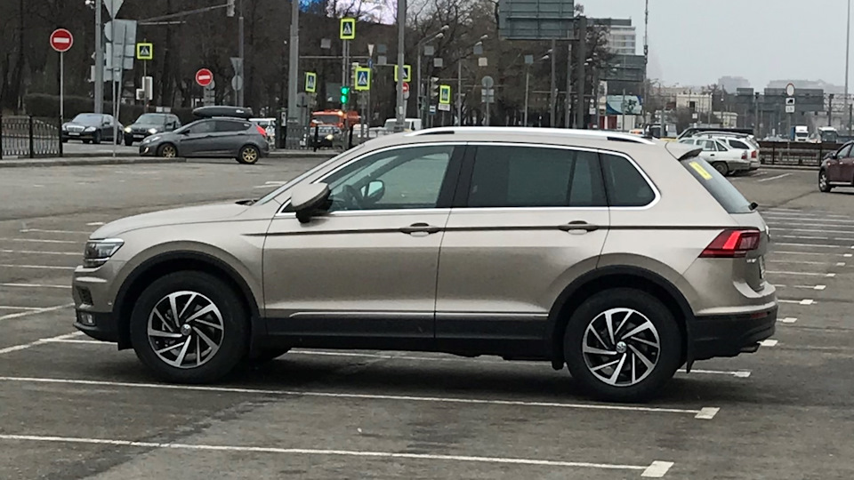 Зимние шины Nokian Hakkapeliitta R3 SUV 215/65 R17 — Volkswagen Tiguan ...