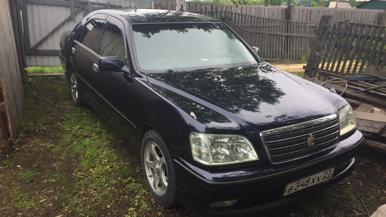 Toyota Crown s170 Royal Saloon