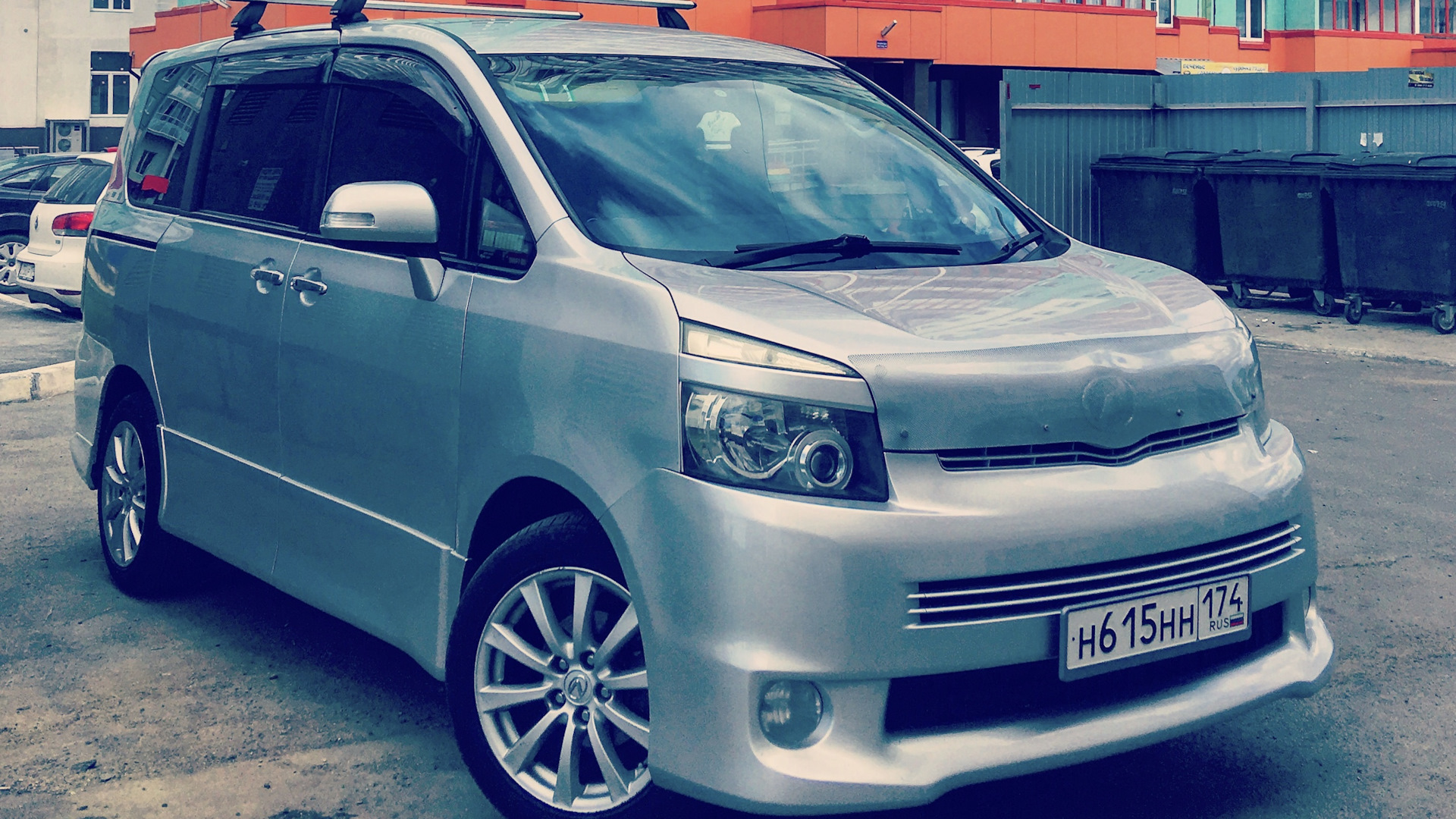 Toyota voxy 2001. Тойота вокси 2008. Toyota voxy 2004. Тойота вокси 2003. Тойота вокси 2003.
