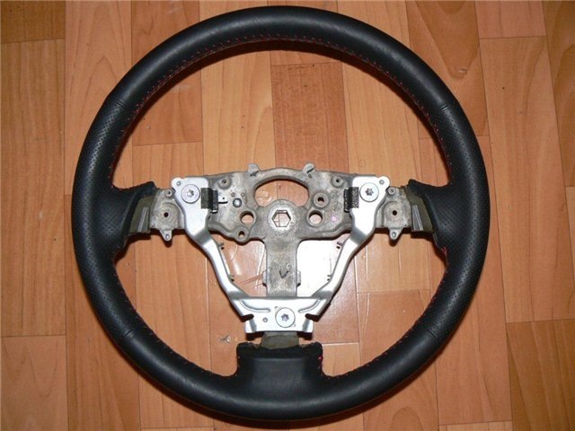 Кто в Ростове обтягивал руль кожей?! — Mazda 3 (2G) BL, 1,6 л, 2012 ...