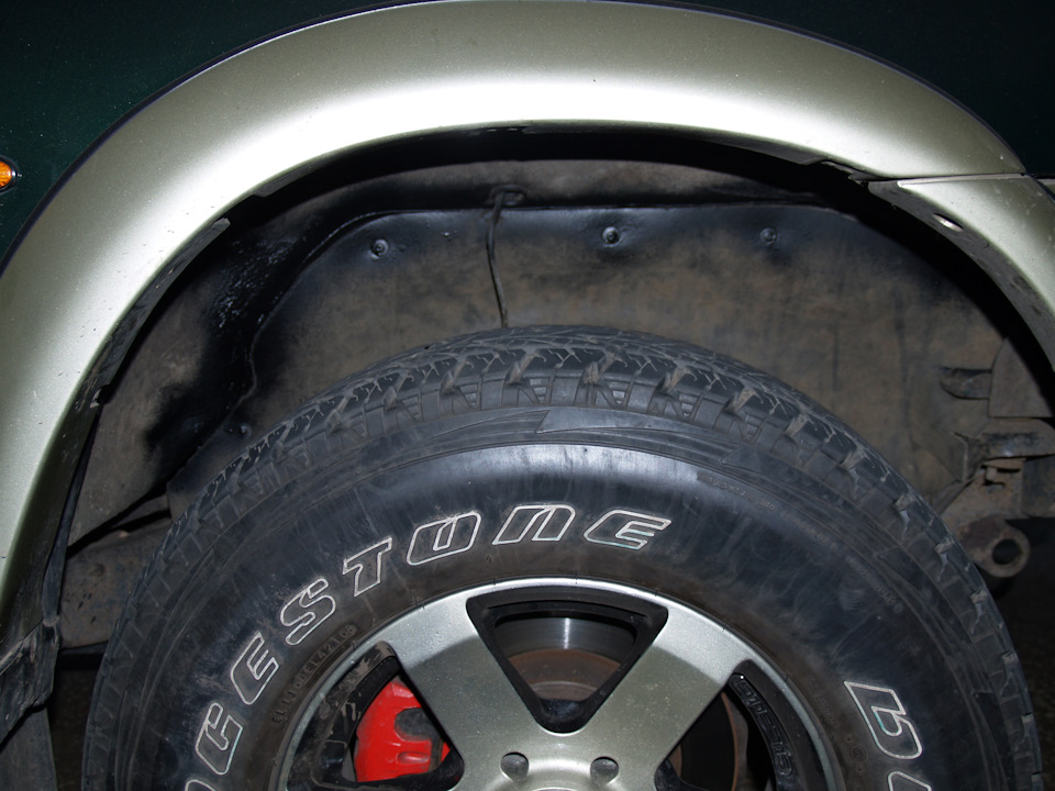 Передние подкрылки — Mitsubishi Pajero Sport (1G), 3 л, 1999 года ...