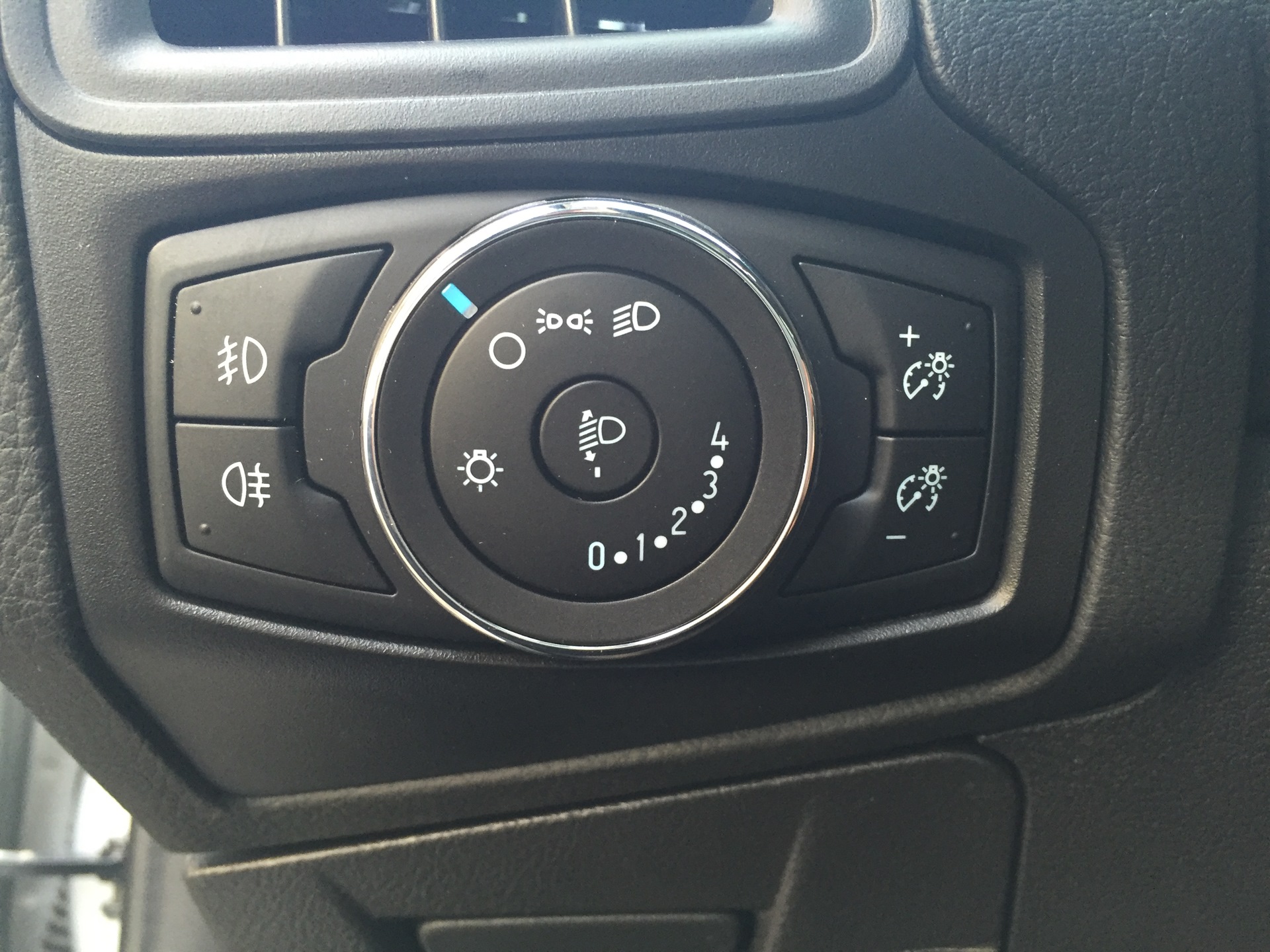 Наконец-то ПТФ!)) — Ford Focus Hatchback III, 1,6 л, 2013 года | тюнинг ...