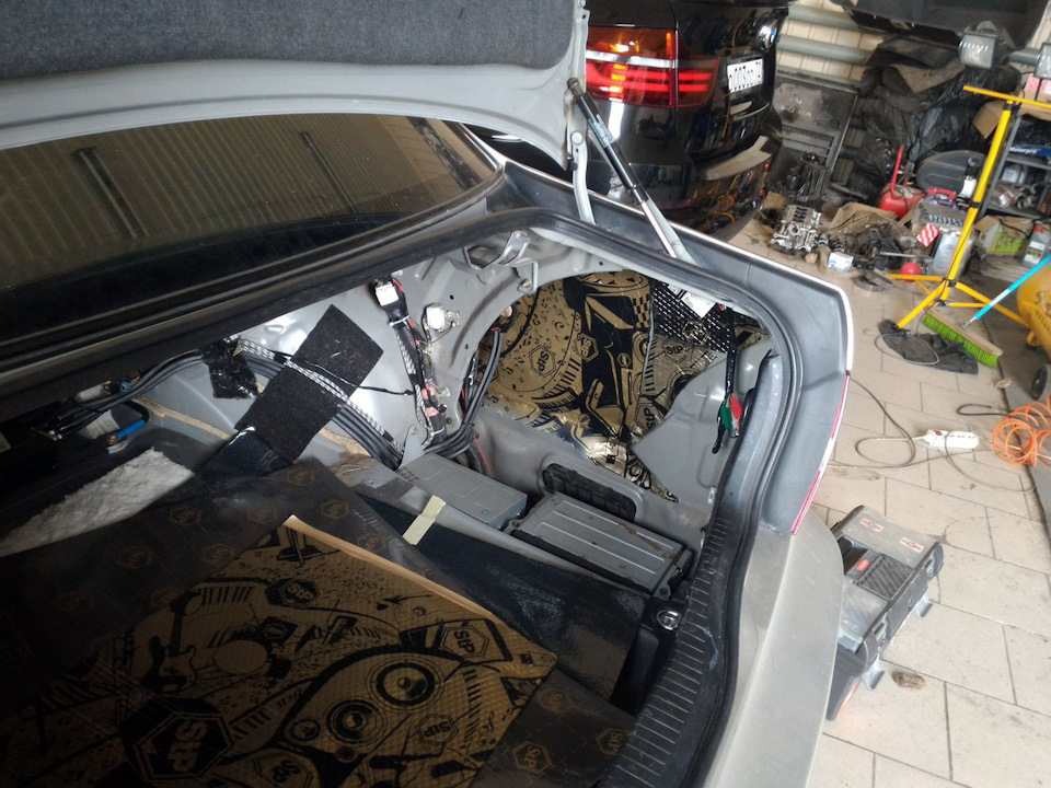 Автозвук — Решил идти дальше. Шумка багажника. — Lexus LS (UCF30), 4,3 ...