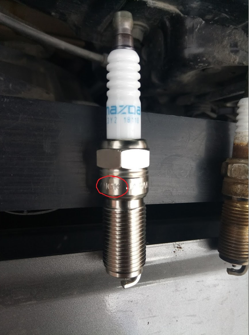 Замена свечей — Mazda Tribute, 2 л, 2002 года | расходники | DRIVE2