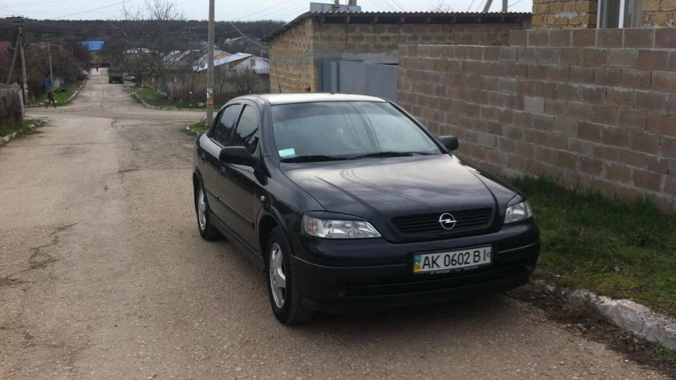 Opel Astra 1.6 Black Magic ;)