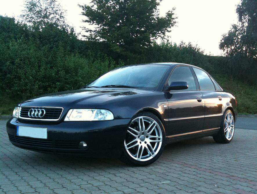 Купить ауди а 4 б 5. Audi a4 b5 2000. Audi a4 b5 2001. Ауди а4 б5 2001. Audi a4 b5 1994-2001.