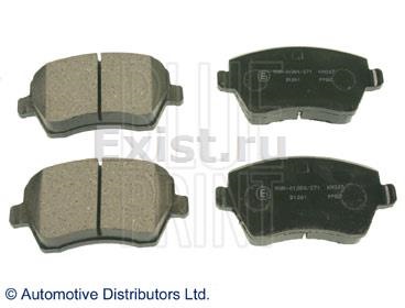 Ниссан — Volkswagen Passat Variant (B3)