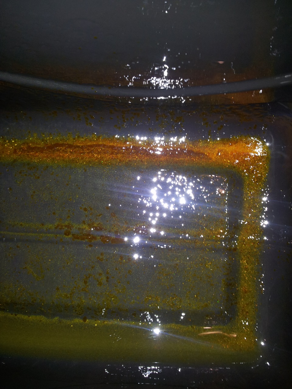 a0c302s 960 Как открыть канистру с маслом для машины