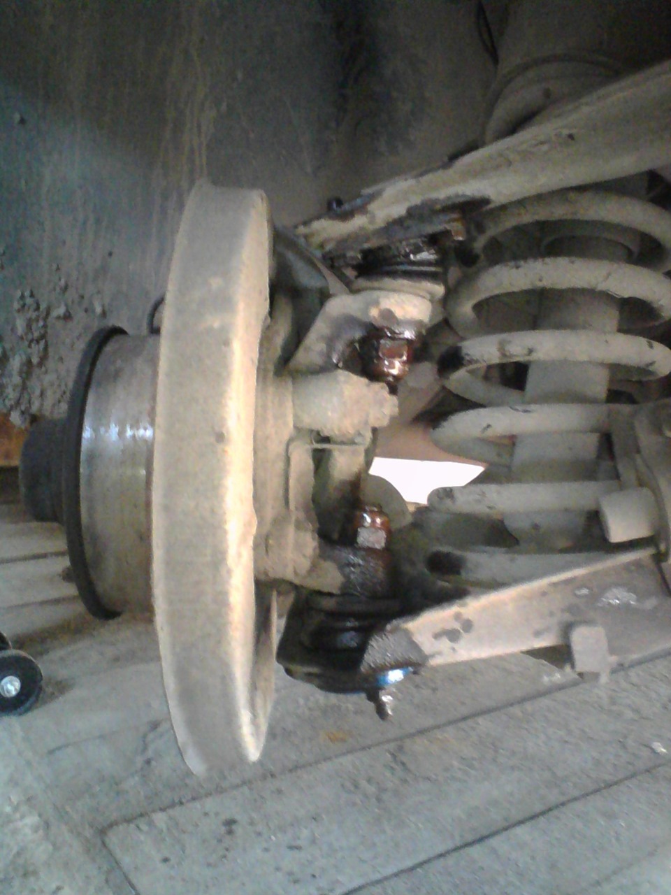 замена верхних шаровых опор — Lada 21074, 1,6 л, 2007 года | своими ...