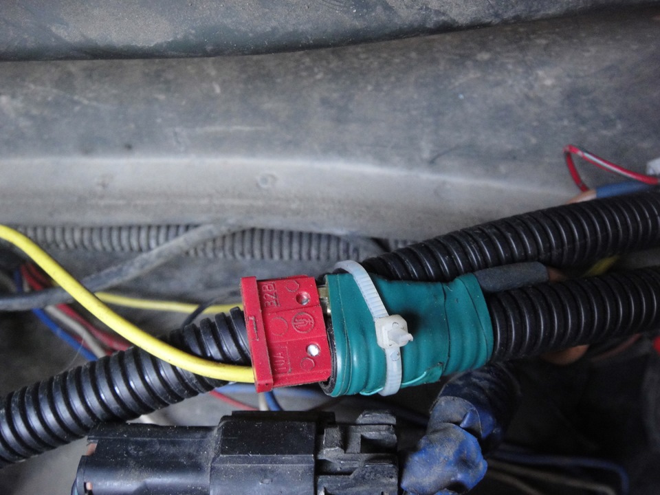 Реле стартера соната. Дэу нексия заглохла стартер. Замкнуть стартер нексия. Щелкает и не заводится нексия. Замена втягивающего daewoo nexia.