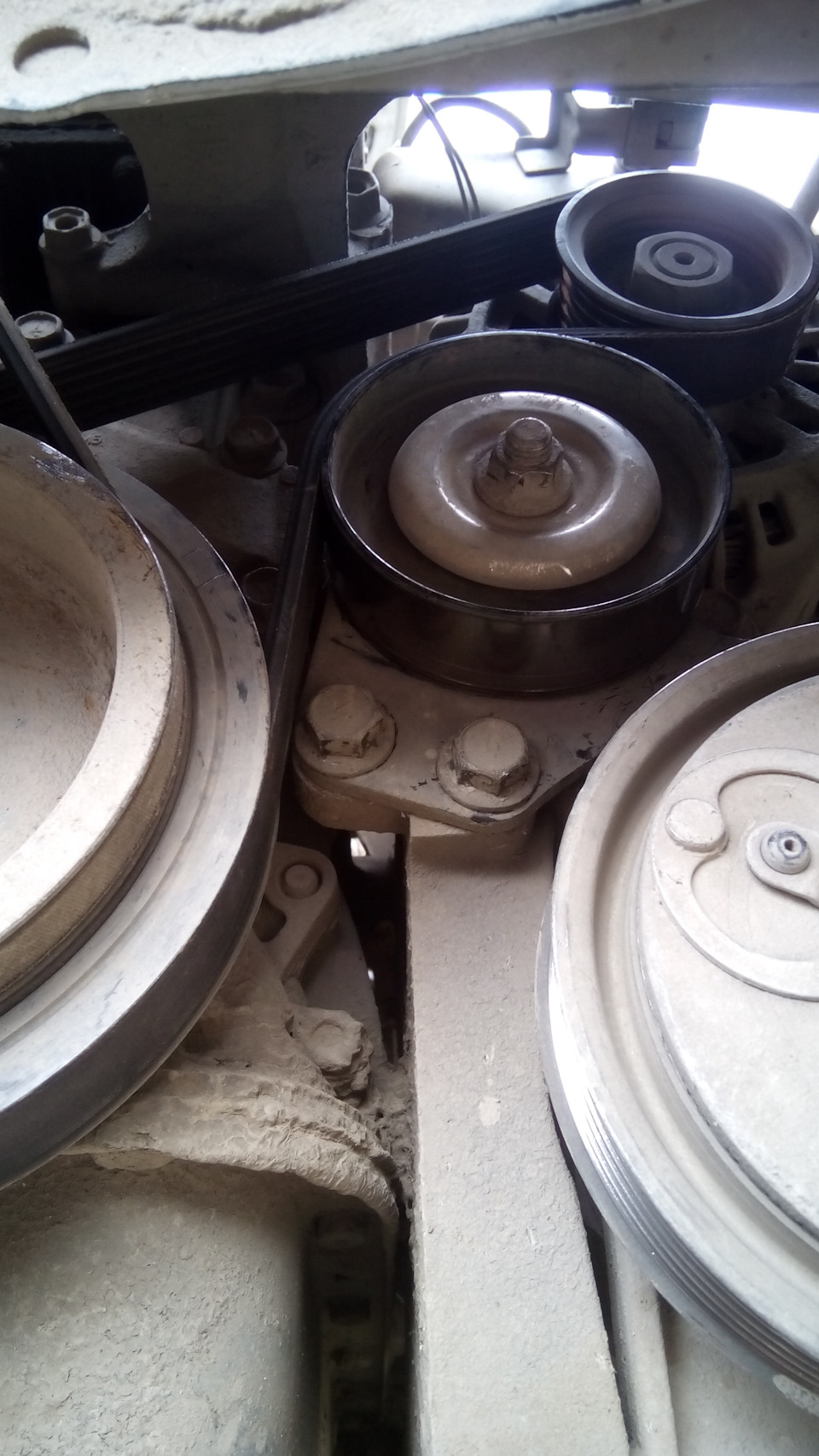 задолбал этот шум компрессора кондиционера — Nissan Wingroad (Y11), 1,5 ...