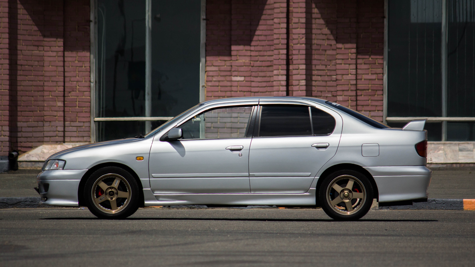 Nissan primera camino фото