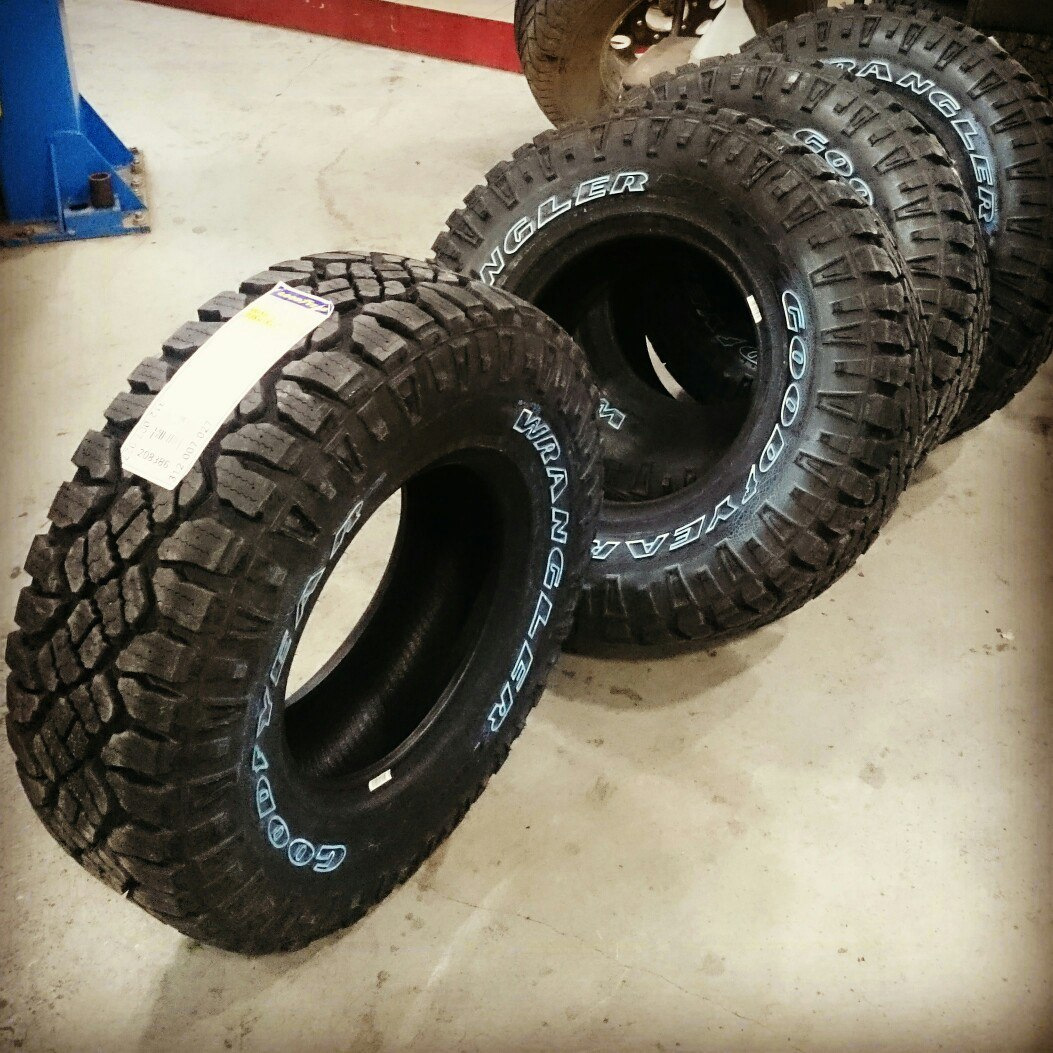 Размер 31 10.5 15. Шины 31х10.5 r15. Goodyear Wrangler MT/R 31/10.5 r15. Гудиер дуратрак 31 10.5 р15 Вранглер. 31/10.5 R15.