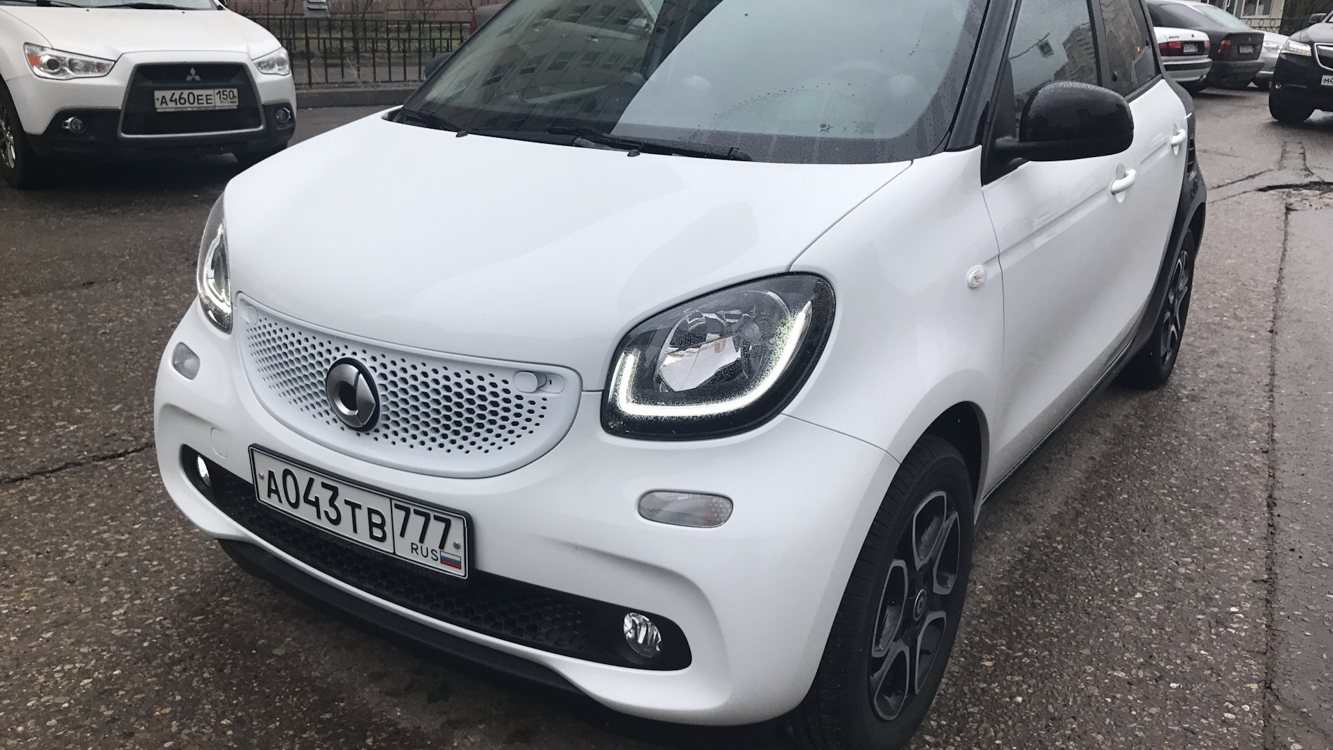 Smart Forfour электромобиль