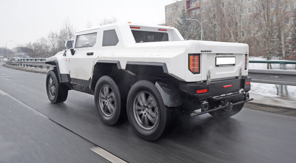 Hummer h2 шестиколесный