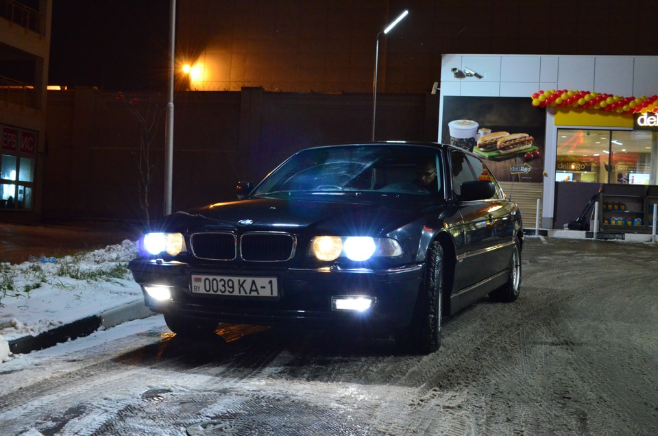 BMW e39 ночь зима