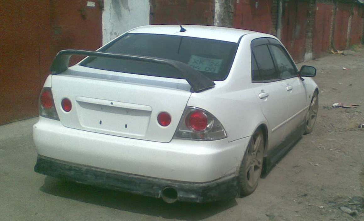 New body kit - Toyota Altezza 20 liter 1998