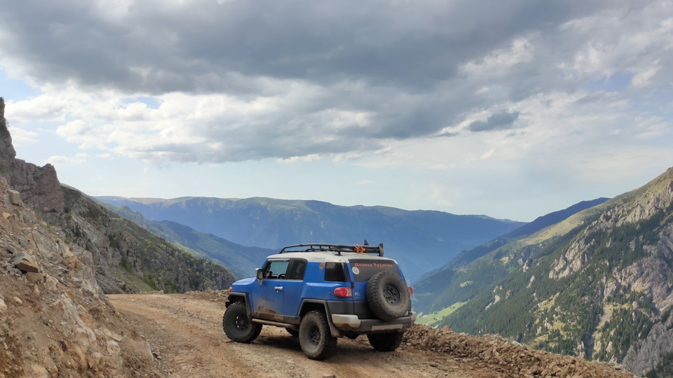 Toyota FJ Cruiser Голубой вагон