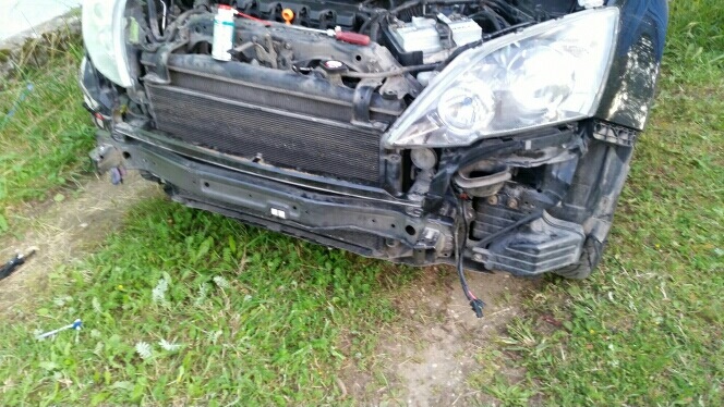 Снятие заднего бампера honda stepwgn rp. Решетка радиатора хонда стрим рн3. Снять передний бампер хонда срв 5 поколения. Снятие переднего бампера honda cr-v 3. Honda crv 3 снятие переднего бампера.