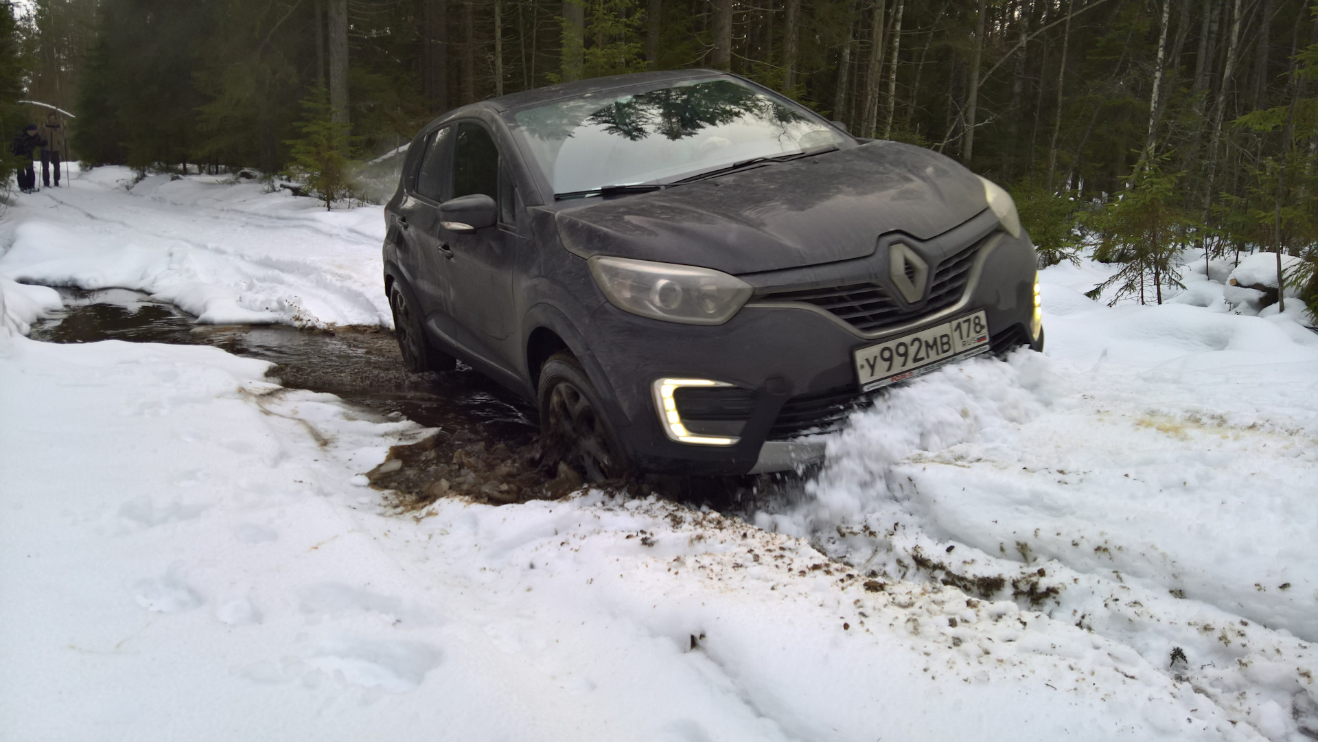 Как заводить каптур. Мультимедиа рено каптур. Как заводить каптур. Как заводить каптур. Рено каптур прикол.