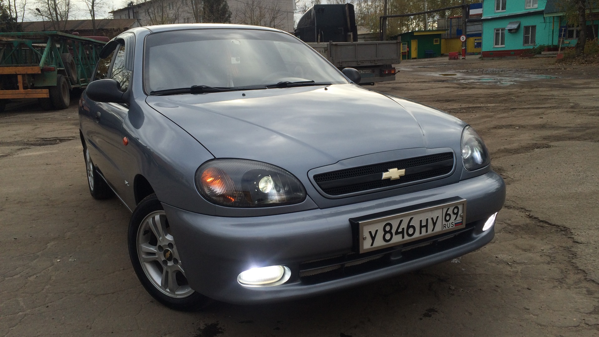 Chevrolet Light Silver fe87 7163