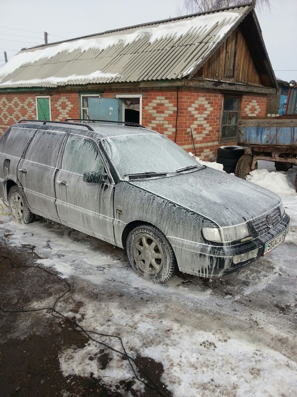 Сегодня теплый день решил помыть пассата. — Volkswagen Passat Variant (B4),  1,9 л, 1996 года | мойка | DRIVE2