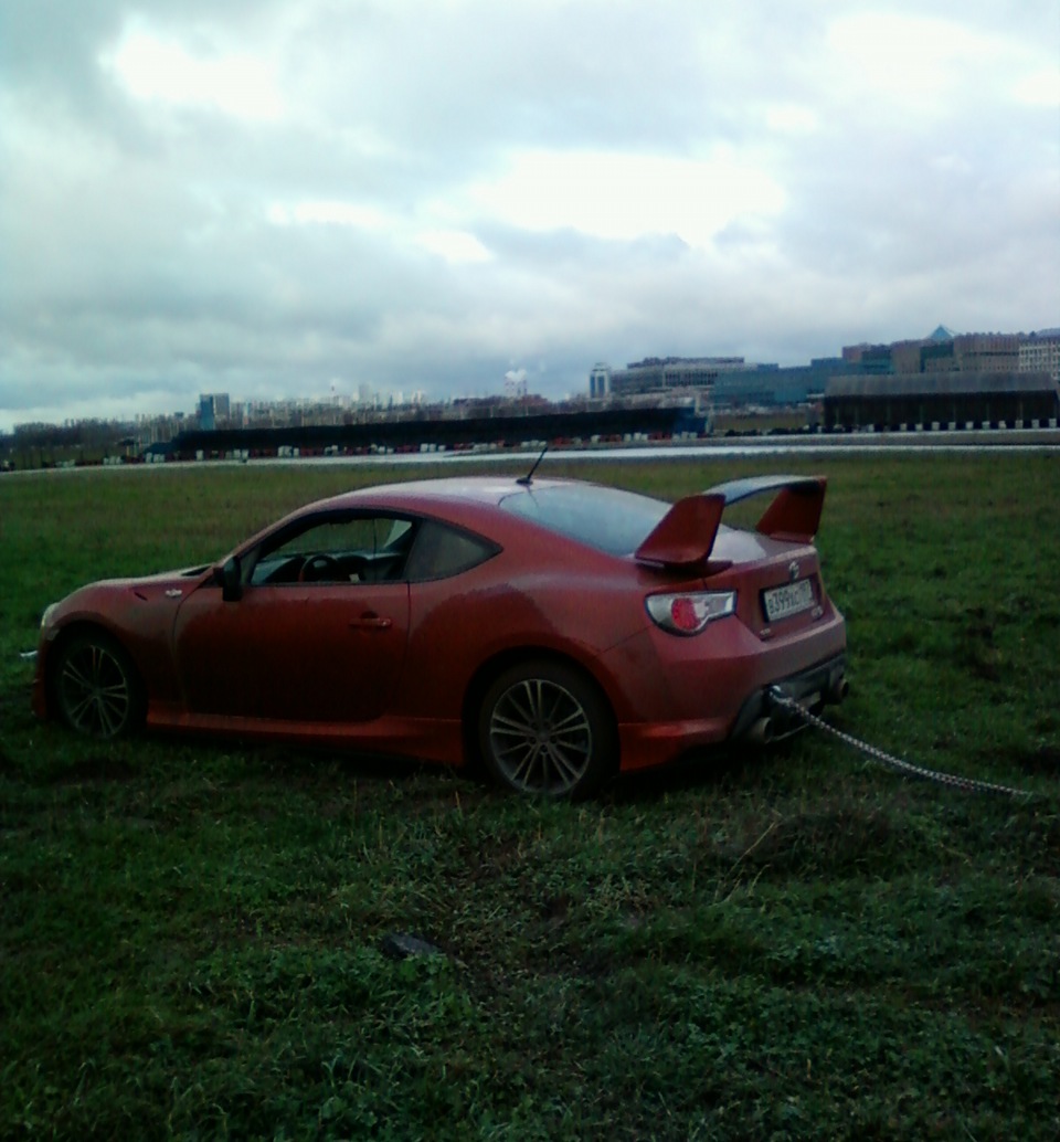 Делюсь впечатлениями. Уроки дрифта. — Toyota GT86, 2 л, 2012 года |  покатушки | DRIVE2