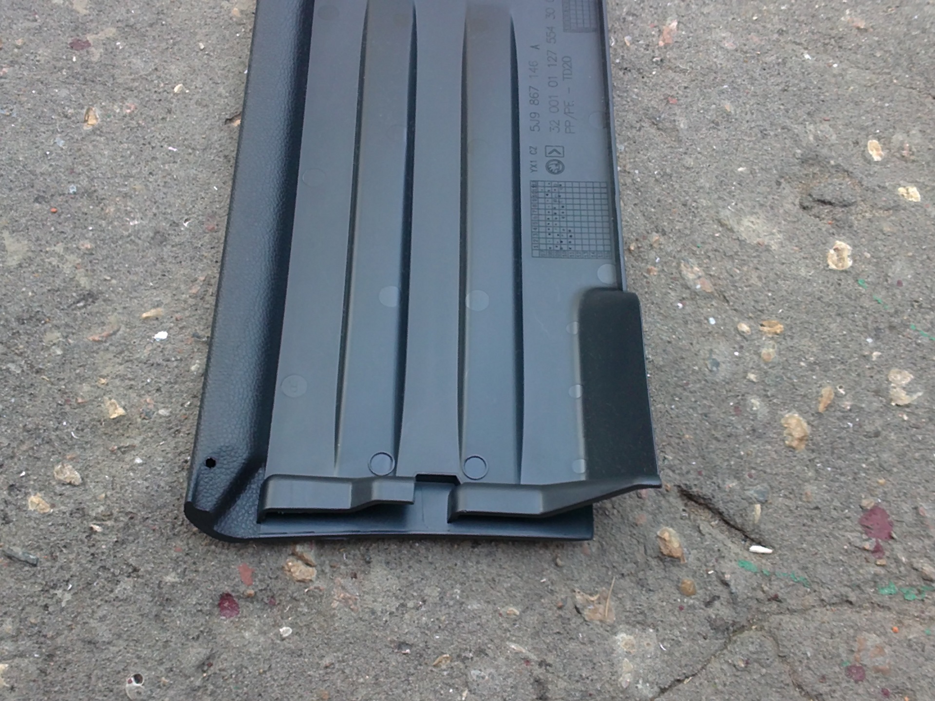 боковые карманы — Skoda Fabia Mk2, 1,4 л, 2011 года | аксессуары | DRIVE2