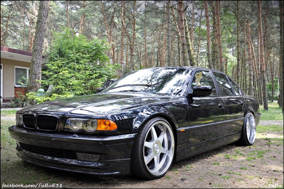 Фото в бортжурнале BMW 7 series (E38)