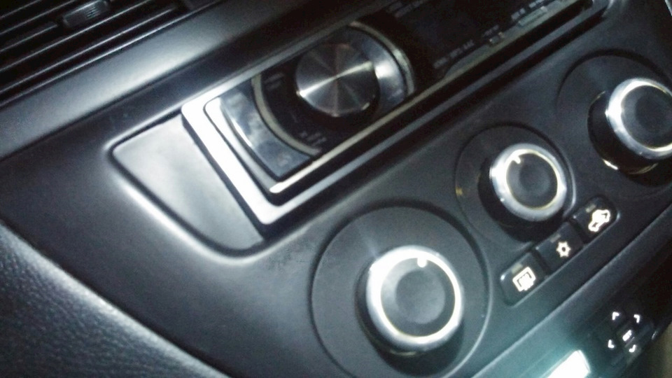 Модные регуляторы печки + черним салон. — Mitsubishi Lancer IX, 1,6 л ...