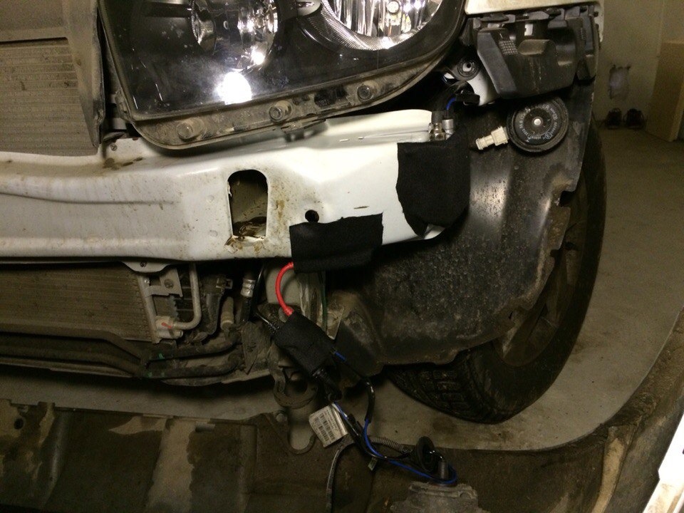 RENAULT DUSTER: установка защитной сетки в решетки радиатора. Установка ...