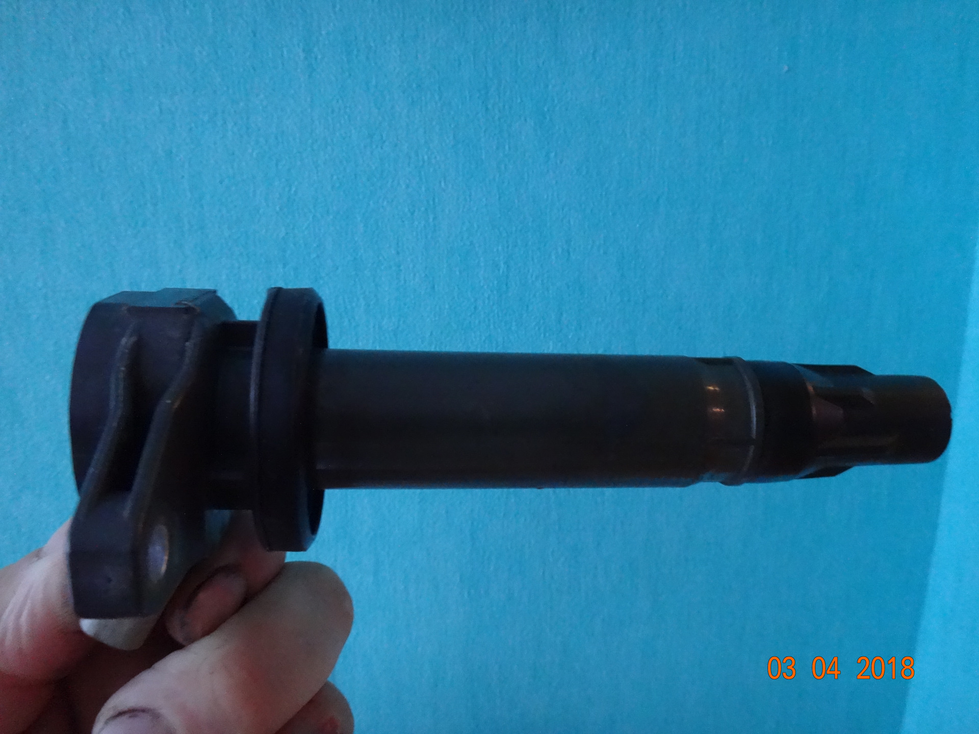 300 301 302 303. Daihatsu Terios 0.7 катушки зажигания. Катушка зажигания Дайхатсу Териос 1.3 в сборе. Катушка зажигания Дайхатсу Териос разобрать от изолятора свечи
