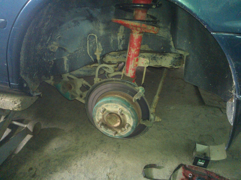 Замена ступичного подшипника — Toyota Camry (XV10), 2,2 л, 1997 года ...