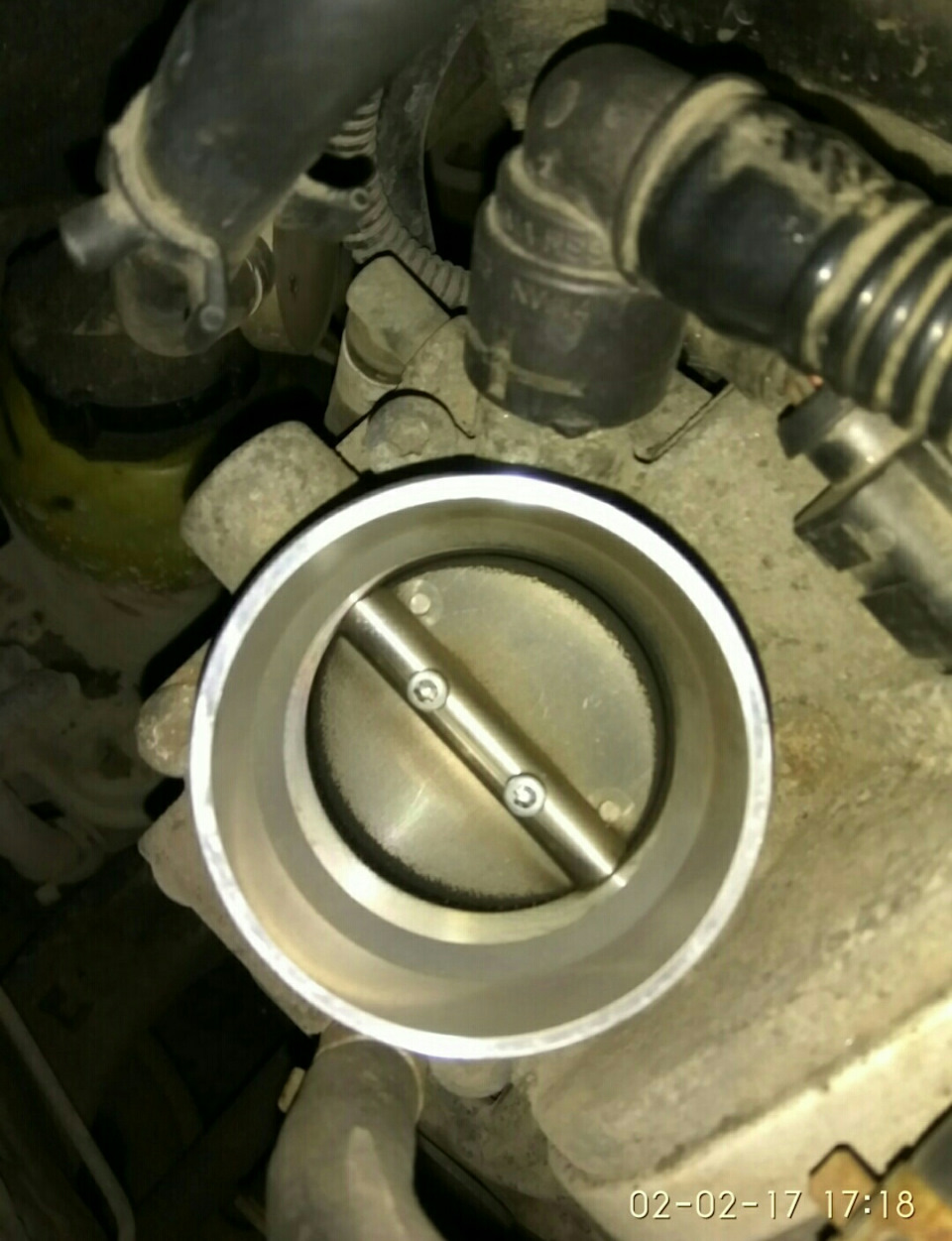 Чистка дроссельной заслонки — Opel Astra H GTC, 1,6 л., 2008 года ...