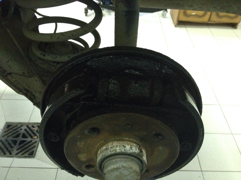 Потек тормозной цилиндр 😩 — Daewoo Nexia, 1,6 л, 2006 года | визит на ...