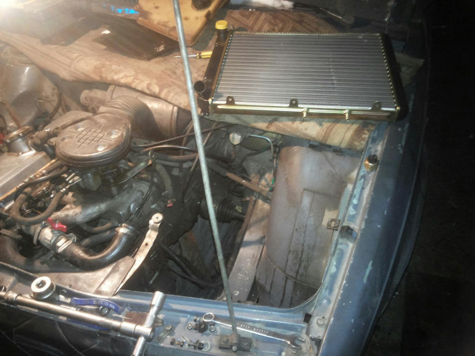 Новый радиатор — Москвич 2141, 1,7 л, 1995 года | своими руками | DRIVE2