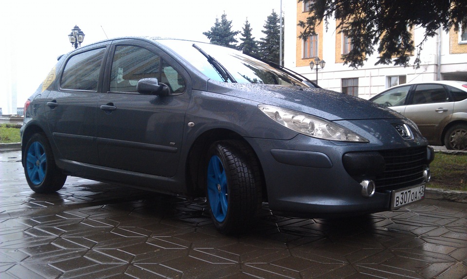 К зиме готов. — Peugeot 307, 2 л, 2005 года | колёсные диски | DRIVE2