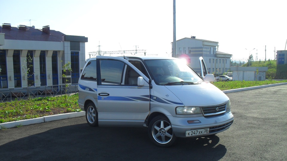 Ларго 2. Nissan largo r17. Ниссан-Ларго 1995г.в.,дизель. Сверловка Ниссан Ларго. Тюнинг Ниссан Ларго 1995г.