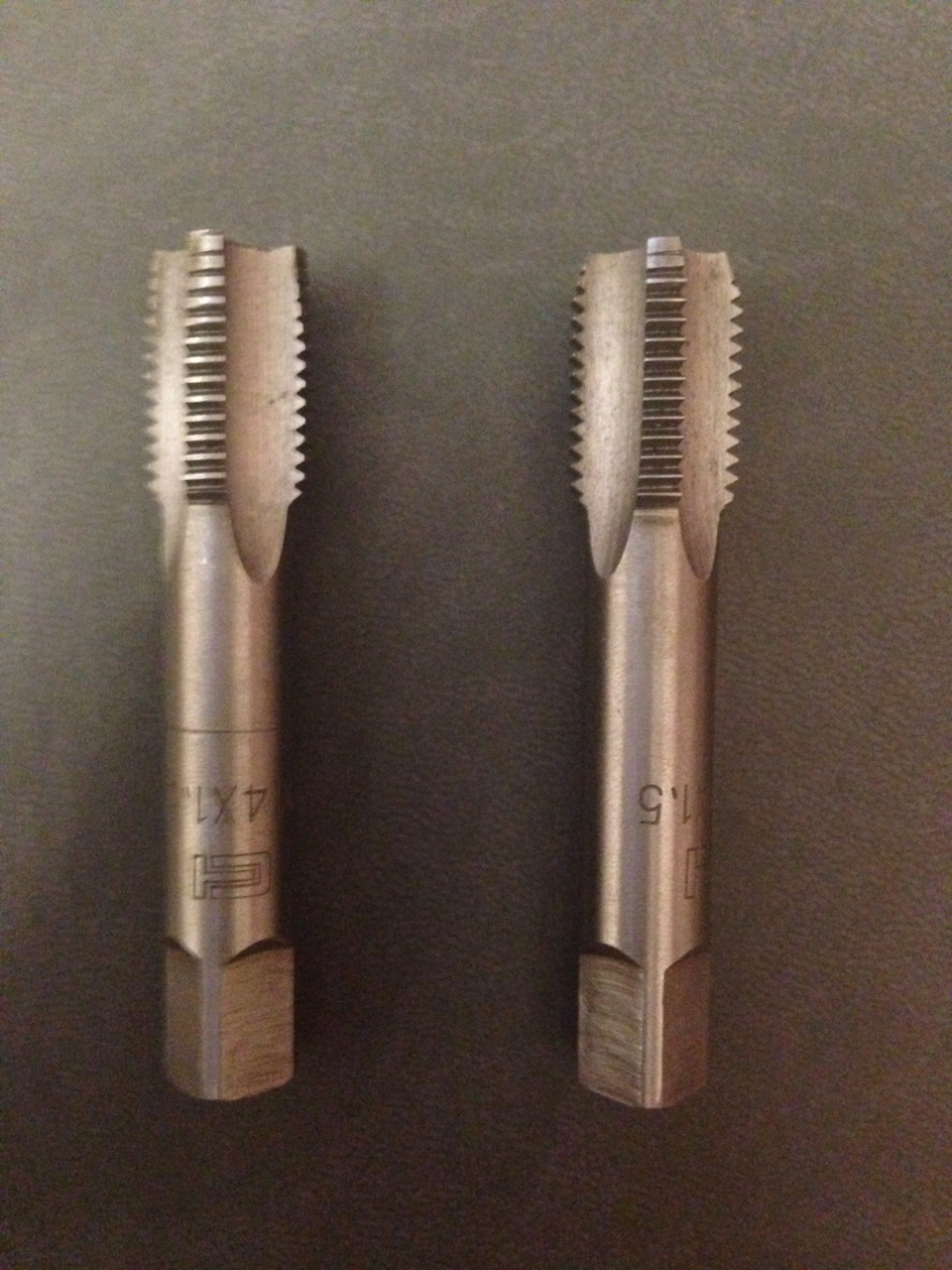 Сорвал резьбу при замене колес. — DRIVE2