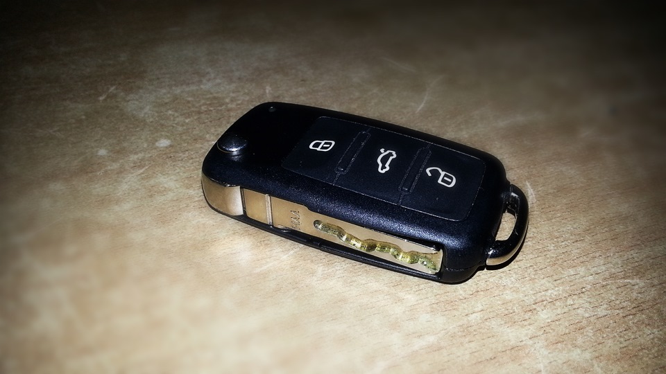 7) Выкидной ключ от Skoda для Гранты — Lada Гранта (1G), 1,6 л, 2012 ...