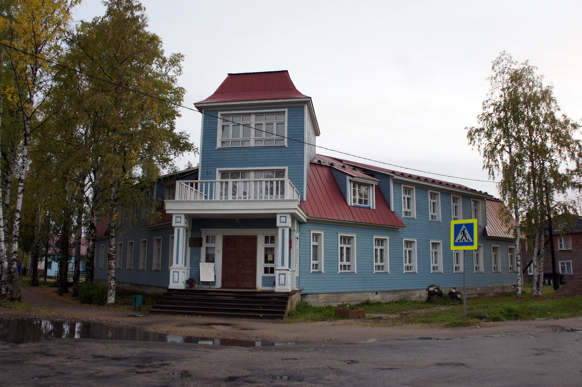 Карелия города аэропорт. Калевала поселок. Калевала город в Карелии. Дом Моберга Калевала. Калевала поселок достопримечательности.