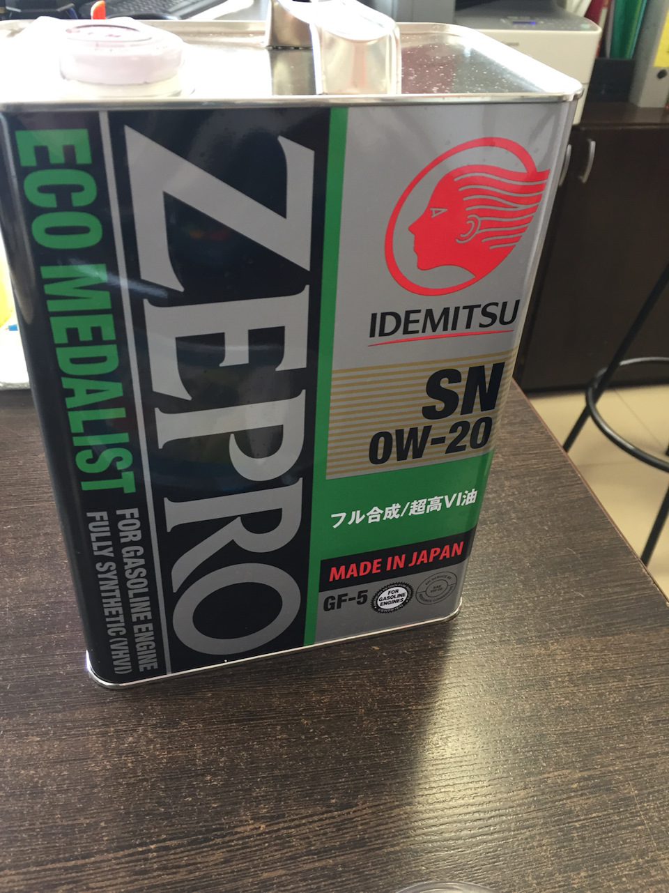 какое масло заливать в тойота витц 2009 1. масло для витц 1. какое масло для двигателя лучше для тойоты витц 1sz-fe какой фирмы. тойота 5в30 железная банка. масла в витс 1.