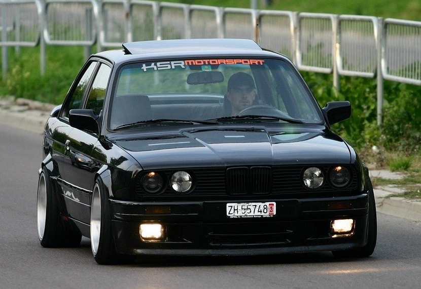 BMW e30 Black HD